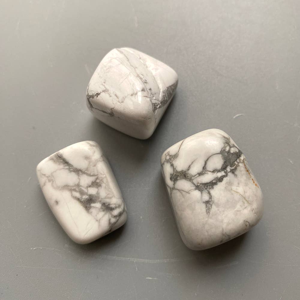 Tumbled Crystal, Single: Howlite
